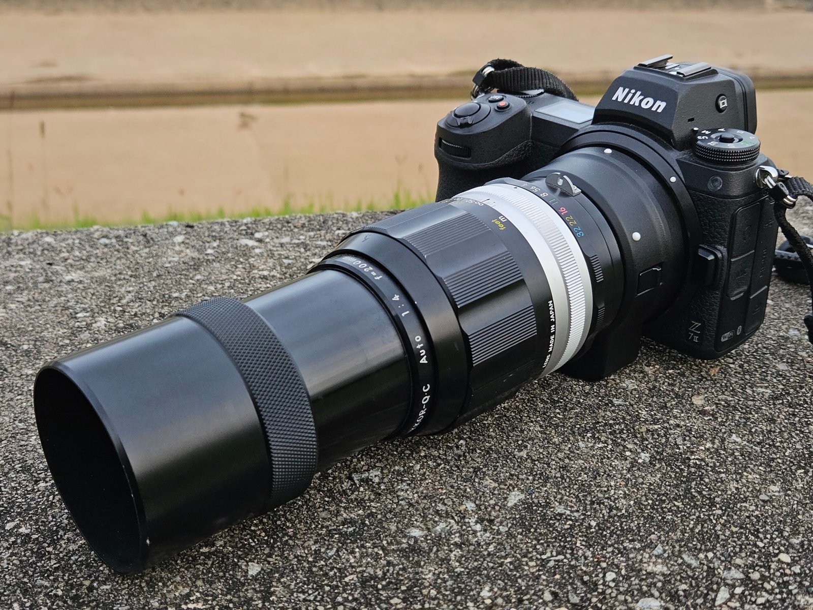 Nikkor-Q 200mm f/4 view from the side